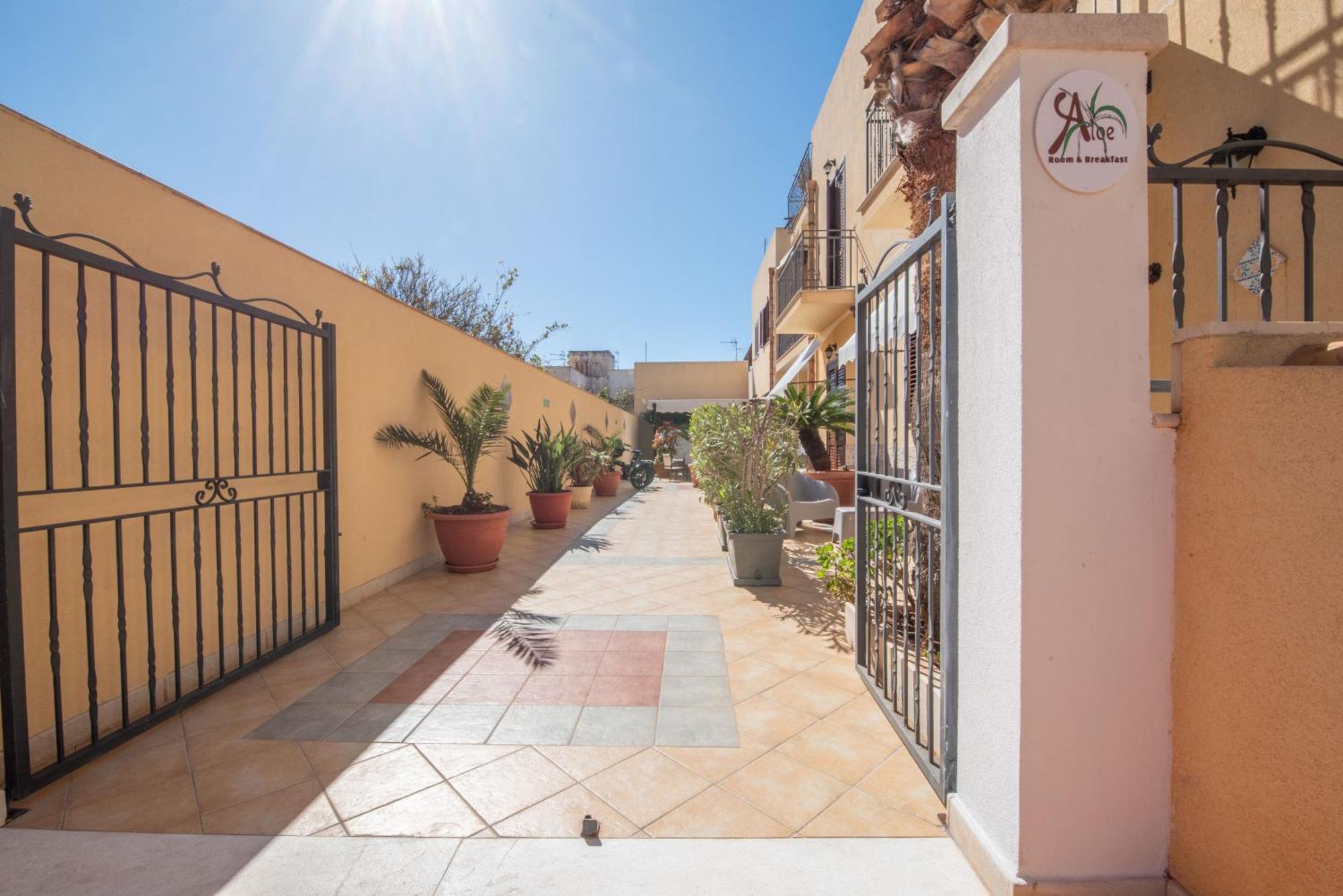 Room & Breakfast Aloe San Vito Lo Capo Exterior foto